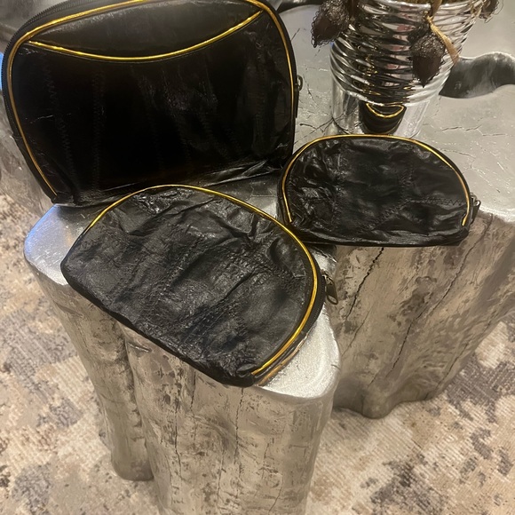 Vintage 1980s Alan Edward three piece pouch set matching black with gold  trim - Picture 15 of 16